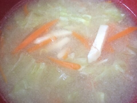 えのき氷で野菜たっぷり中華スープ